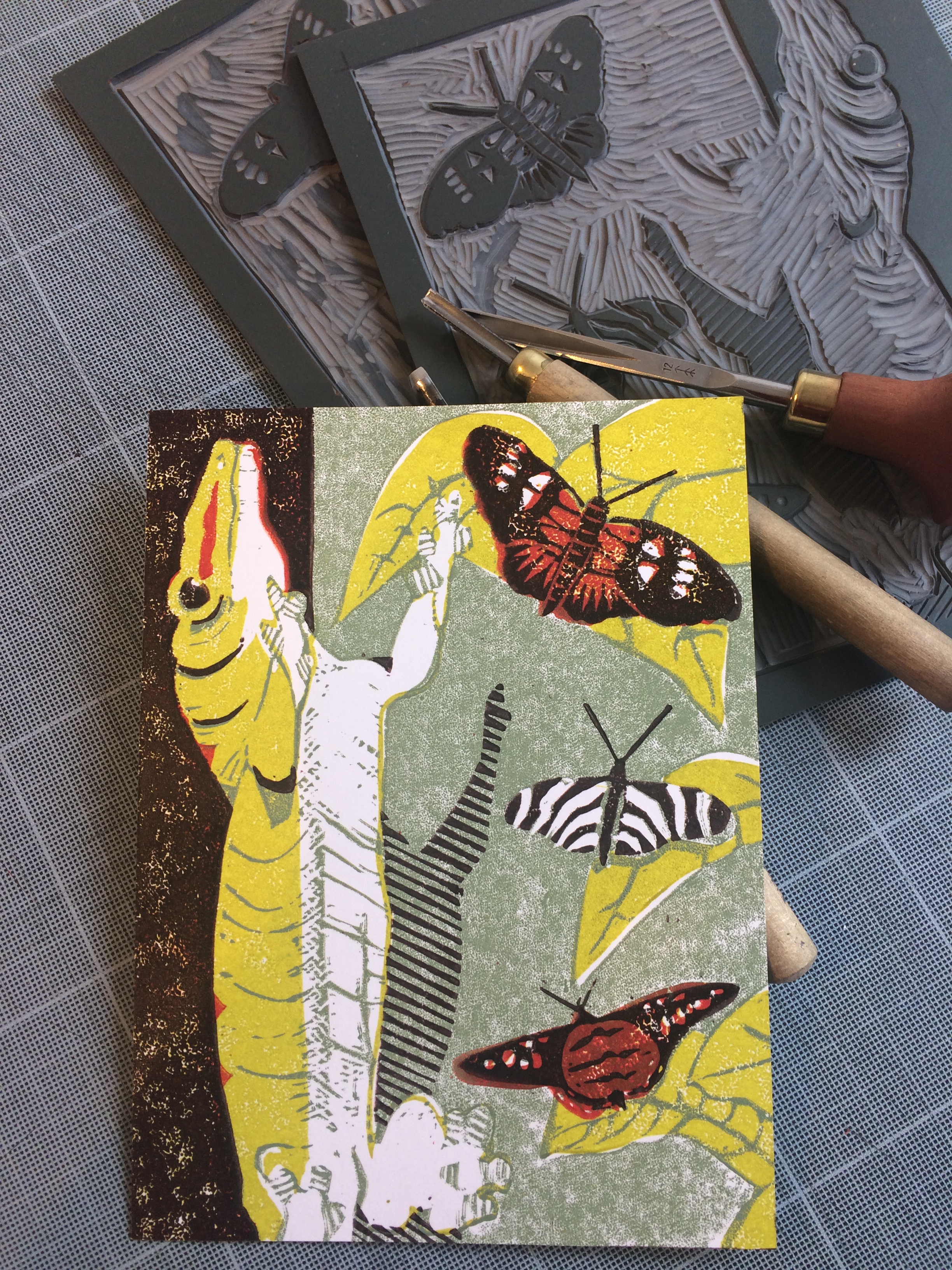 Image of gecko linocut 'Sticky Feet' by Carolyn Murphy in the Twitter Art Exhibition 2017